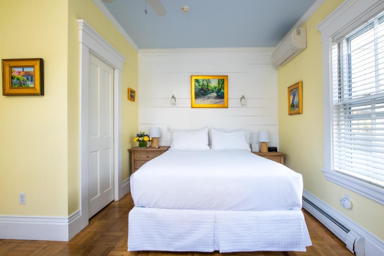 Admiral'S Landing (Adults Only) Bed and Breakfast Provincetown Exteriör bild