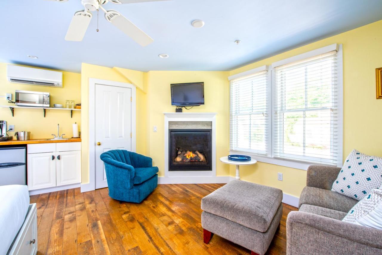 Admiral'S Landing (Adults Only) Bed and Breakfast Provincetown Exteriör bild