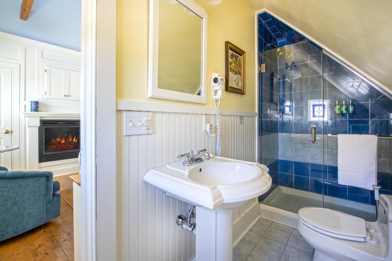 Admiral'S Landing (Adults Only) Bed and Breakfast Provincetown Exteriör bild