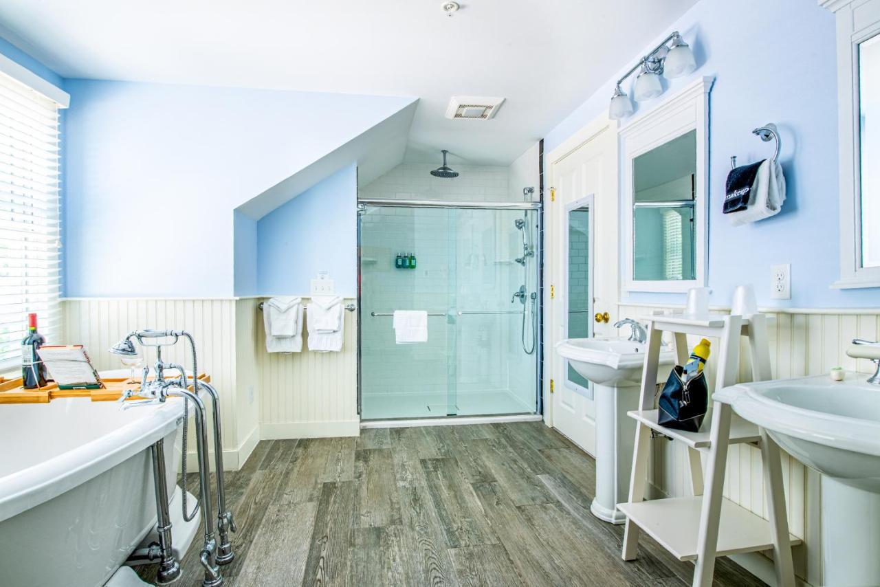Admiral'S Landing (Adults Only) Bed and Breakfast Provincetown Exteriör bild